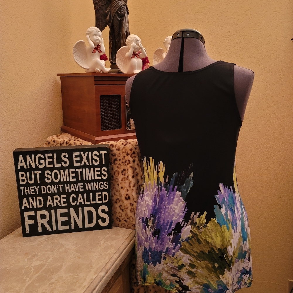 Asymetrical Flair Top Shooting Crystal Des… - Picture 3 of 11